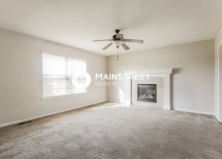 410 Golfview Dr — Photo 4