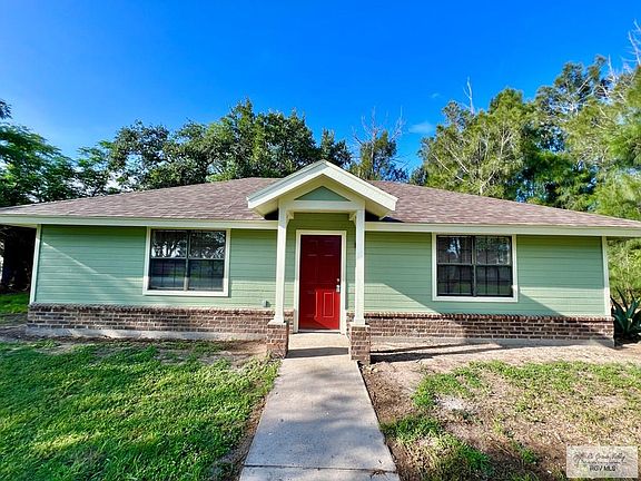 3rd image of 21509 Flores Rd