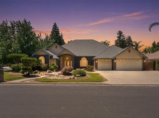 2876 Carolina Ave, Clovis, CA 93611