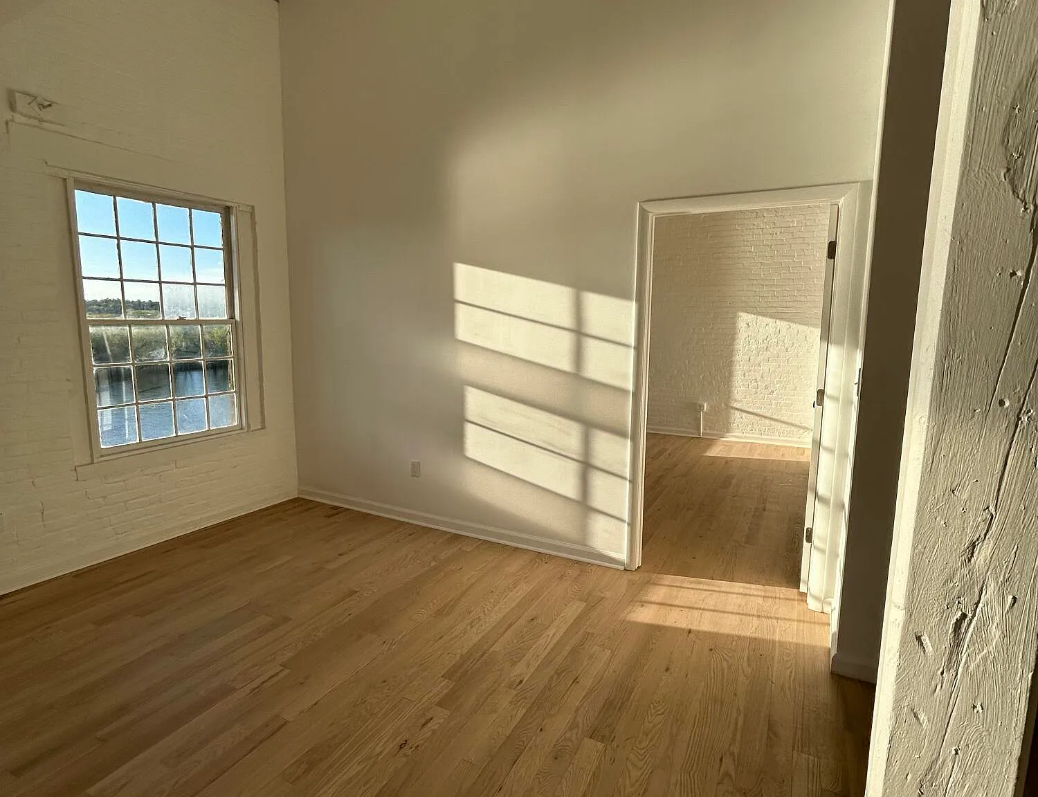 2 bed, 808 sqft, $2,200 — Photo 3