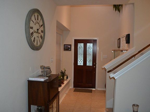 3rd image of 18 Bowerbank Ct