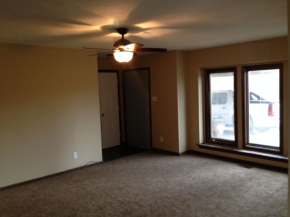 2nd image of 169 Los Ranchos Dr