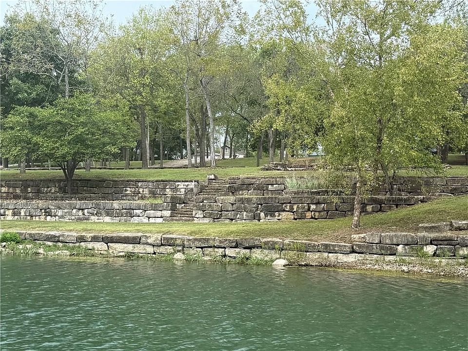 1st image of 46 Timber Valley Dr