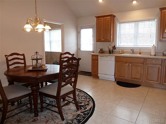 2nd image of 13 Meadow Dr