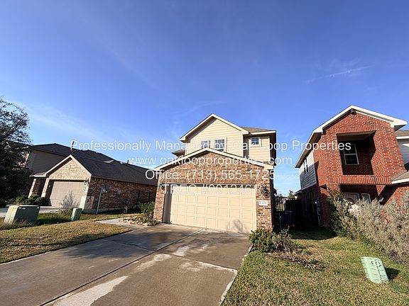 3rd image of 13106 Leisure Cove Dr