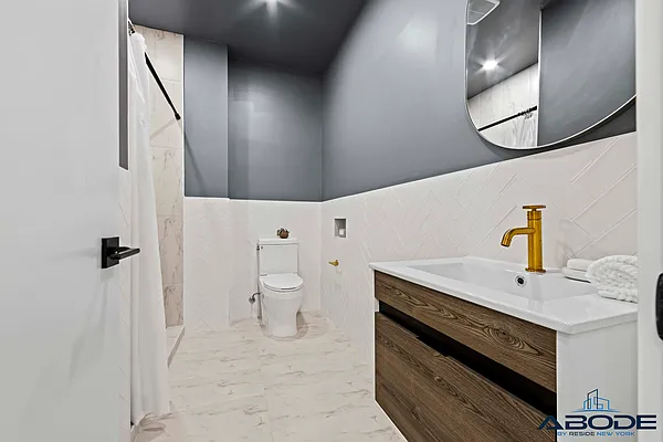 Rented by ABODE NYC LLC | media 21