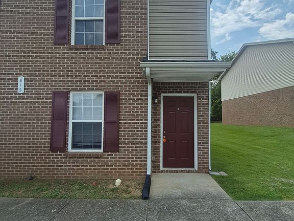 2nd image of 808 Oak Arbor Ct