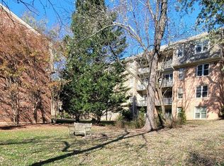 6012 Westchester Park Dr APT 101, College Park, MD 20740
