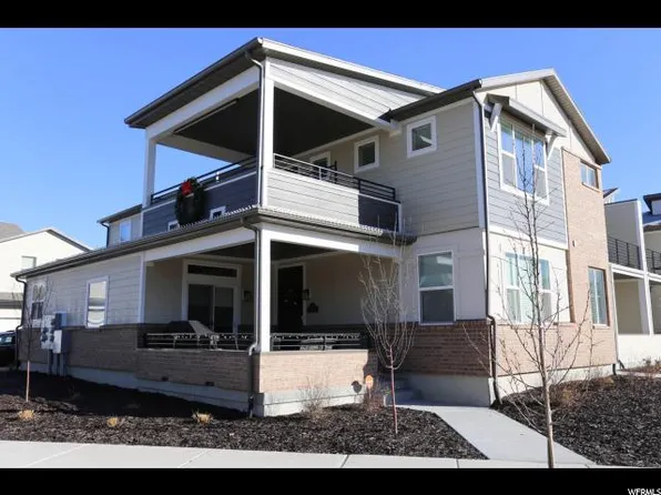 1207 W Jackson Ave, Farmington, UT 84025