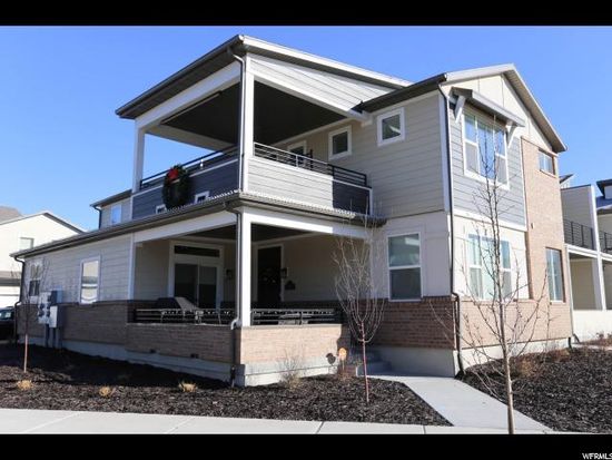 1207 W Jackson Ave, Farmington, UT 84025