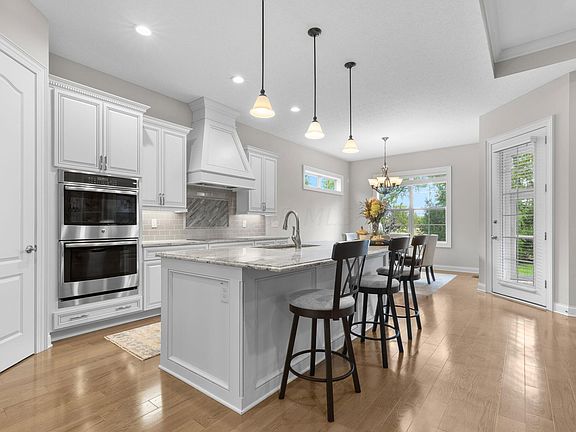 5th image of 6088 Ellison Dr