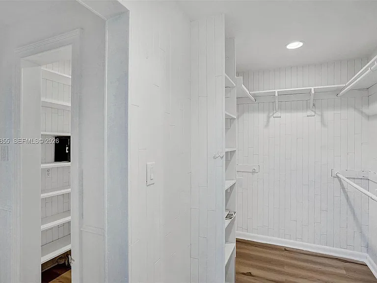 2120 SW 28th Way — Photo 40