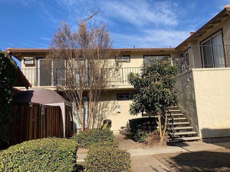 1st image of 1518 Moorpark Ave APT 4