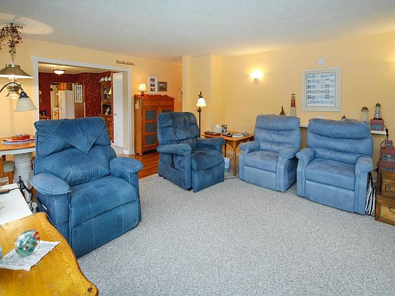8405 2nd St-105