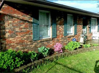 606 Saint Monica Dr, Cahokia, IL