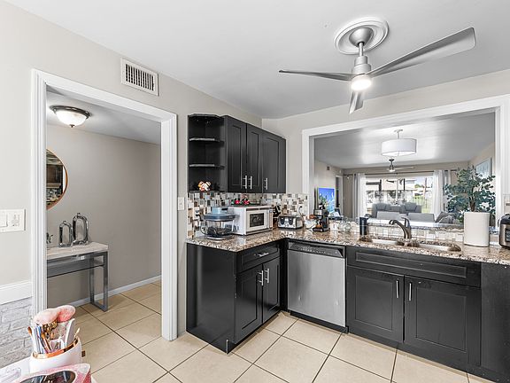2nd image of 1358 Derbyshire Ct APT 102