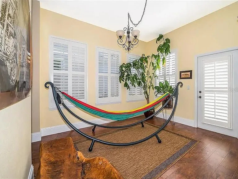 5310 Horton Ln — Photo 14