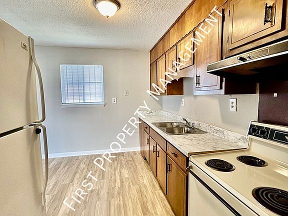 4th image of 1700 Wilson St APT A