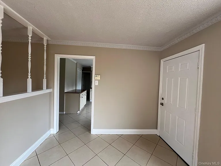 51 Friendly Rd — Photo 4