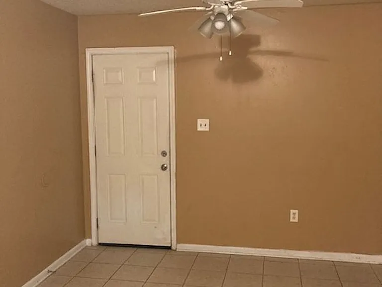 2606 W David Dr — Photo 5