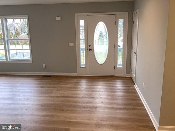2nd image of 108 Upshur Ln