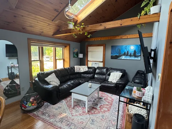 20 Buttonwood Ln, Plymouth, MA 02360