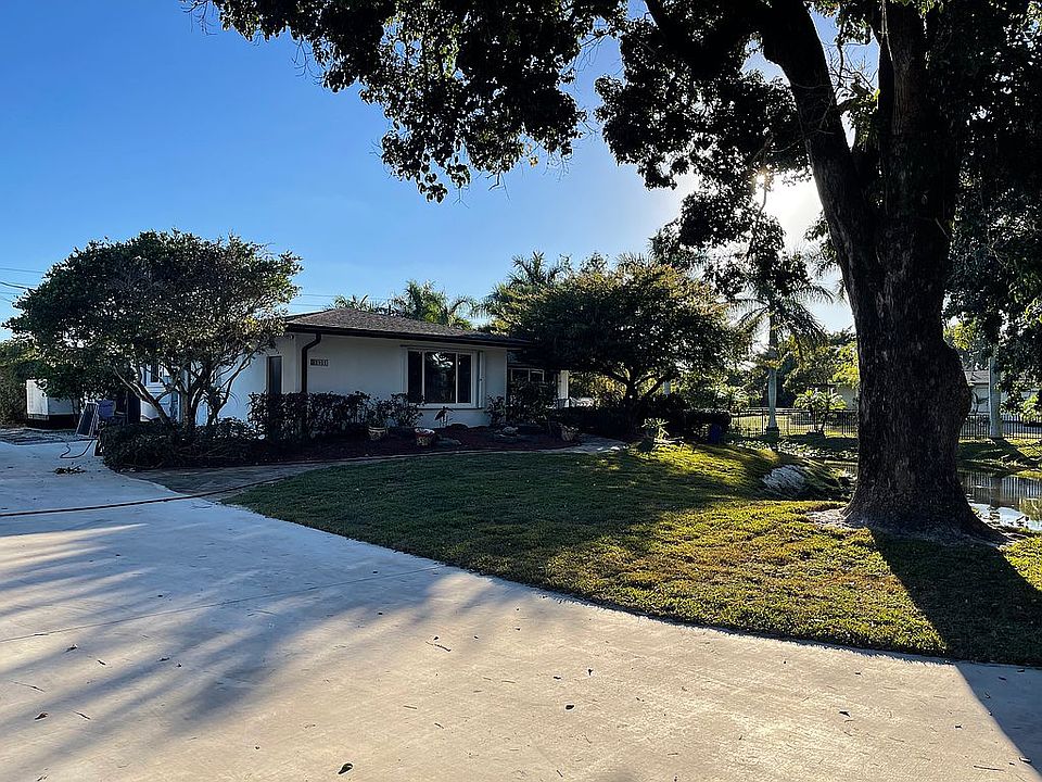 1st image of 12921 SW 52nd St