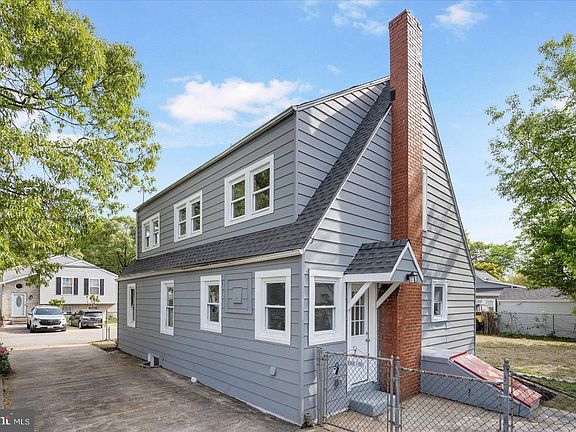 2nd image of 722 205th St