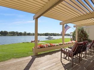 15768 Prospect Point Dr, Spring Lake, MI 49456