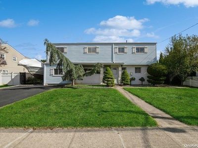 253 W 15th Street, Deer Park, NY, 11729