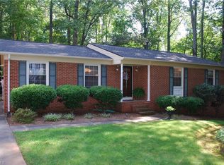 712 Cottage Pl, Burlington, NC 27217
