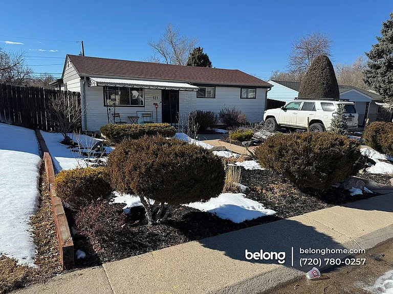 121 S Stuart St — Photo 1