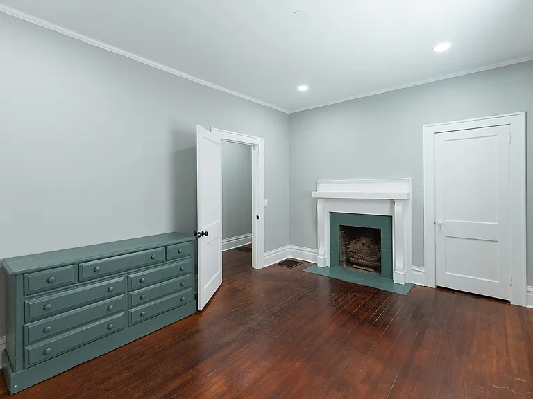 501 Steele St — Photo 51