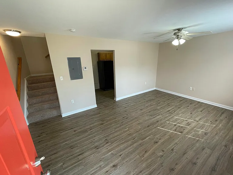 3518 E Richmond Rd #15 — Photo 2