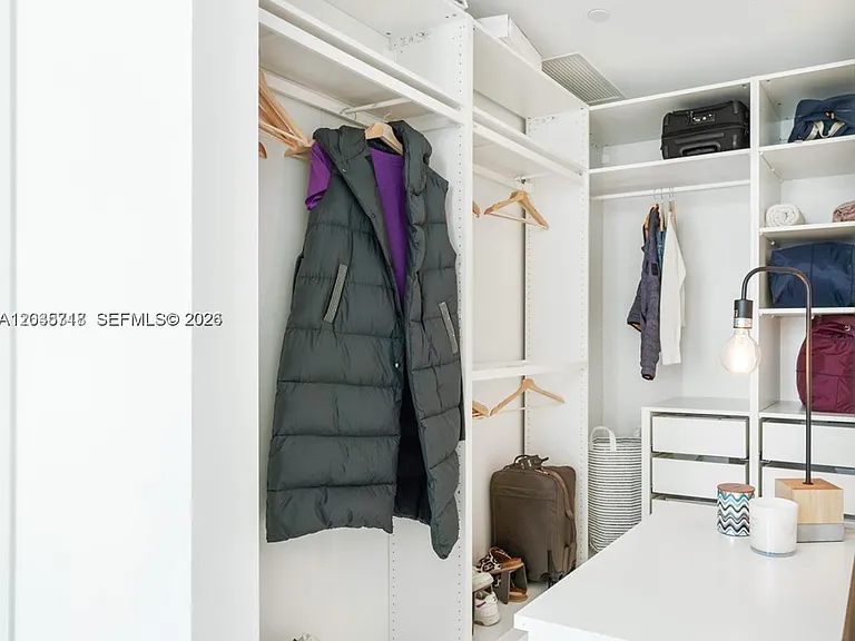 700 NE 26th Ter #1405 — Photo 15