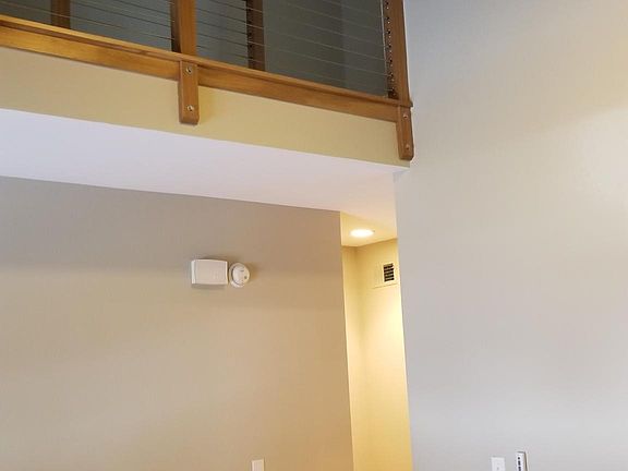 Loft connecting 2nd floor bedrooms, overlooking the living r