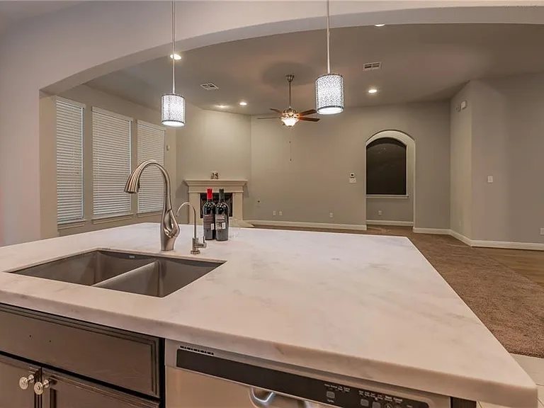 100 Orange Mimosa Ln — Photo 34