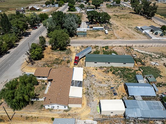 5th image of 445 S Main St