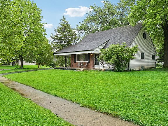2nd image of 705 Stinchcomb Dr