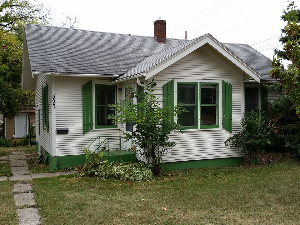 Front Exterior_09152017
