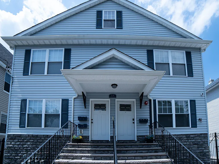 318 Ohio St #2L — Photo 1