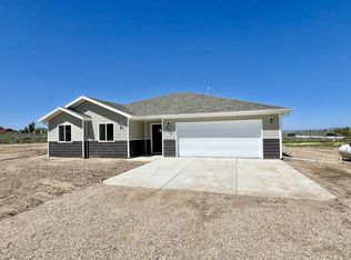 671 Alpine Dr, Spring Creek, NV 89815