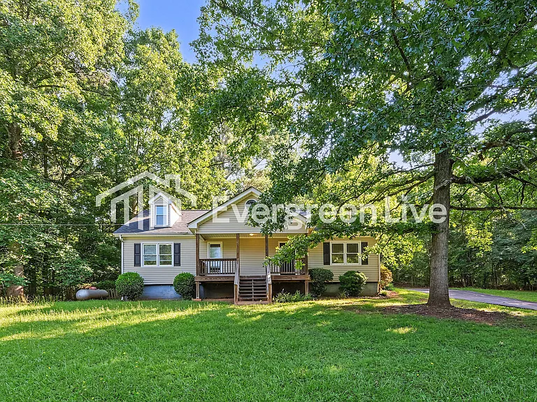 4490 Sewell Rd — Photo 1