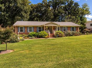 311 N Gurney St, Burlington, NC 27215