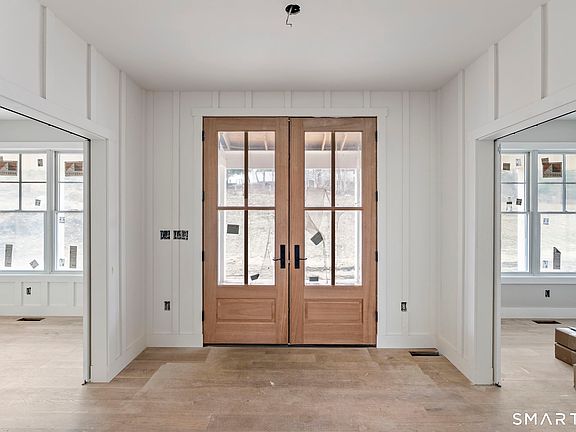 3rd image of 2 Pickett Road