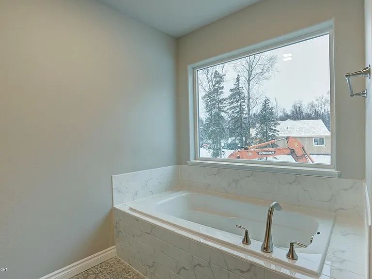 1455 E Esty Dr — Photo 24