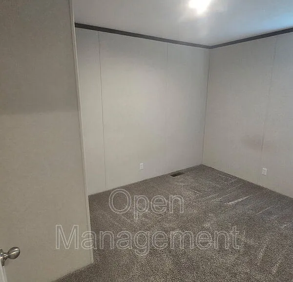 511 E 1st St #72 — Photo 9