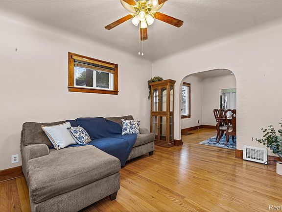 5th image of 2128 10th St