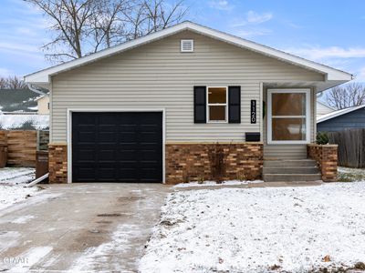 1120 4th Ave NW, East Grand Forks, MN, 56721