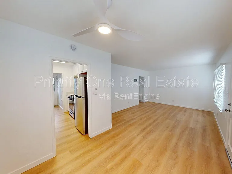 4243 Hamilton St — Photo 11